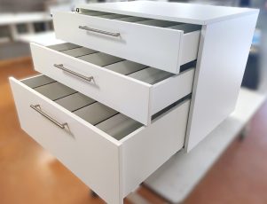 mobilier meuble laboratoire pour stockage pipettes